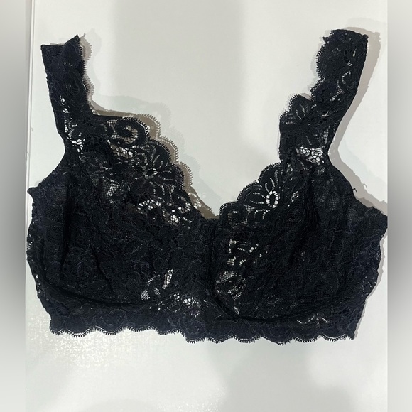 Hanro Other - NWOT HANRO Black Lace Soft-Cup Bra — Size 70D (32D US)
